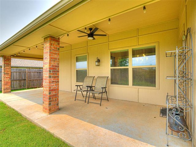 2904 NW 183rd Circle, Edmond, OK 73012