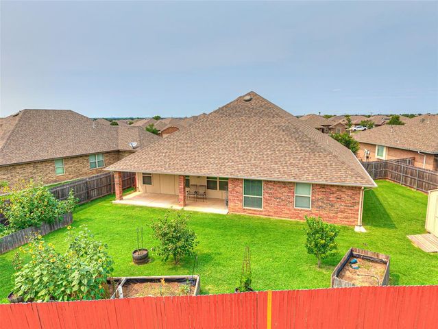 2904 NW 183rd Circle, Edmond, OK 73012