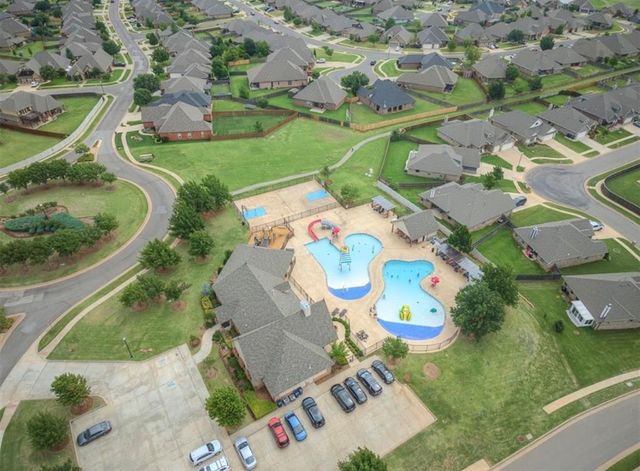 2904 NW 183rd Circle, Edmond, OK 73012