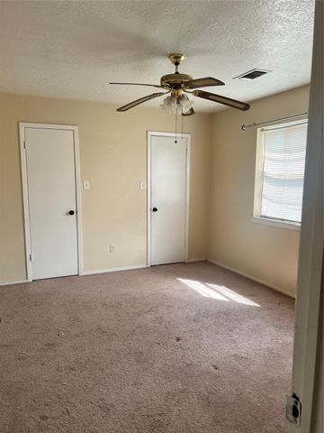 10446 Towneview Drive, Sugar Land, TX 77498