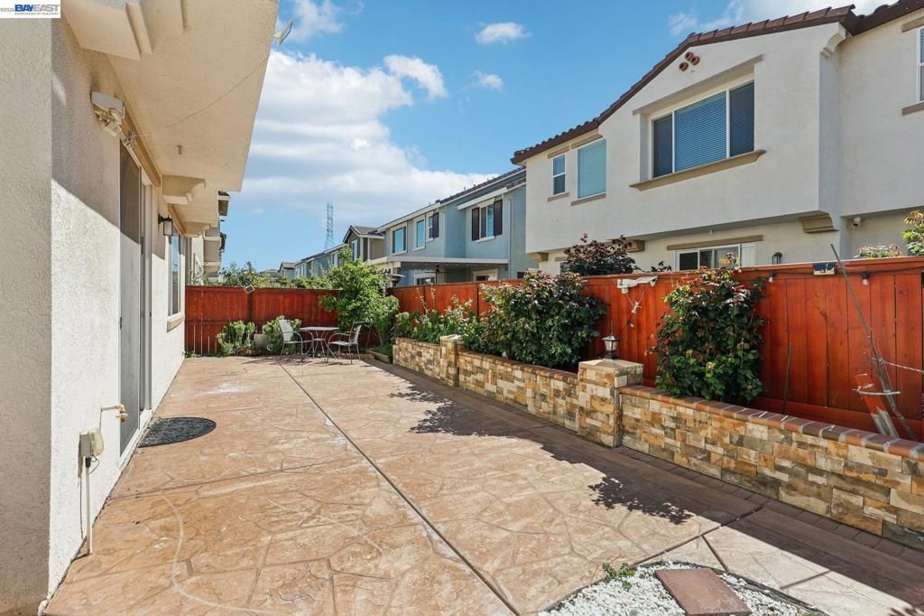 Image 37 of property listing at 510 E Albertina Ave, Mountain House, CA 95391