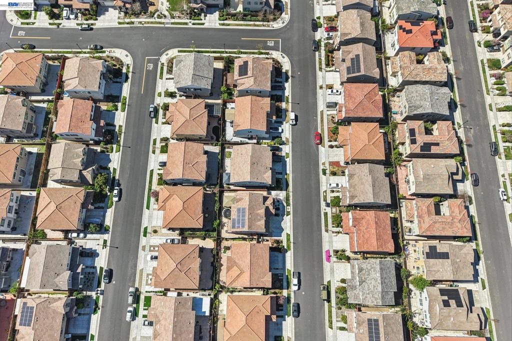 Image 51 of property listing at 510 E Albertina Ave, Mountain House, CA 95391