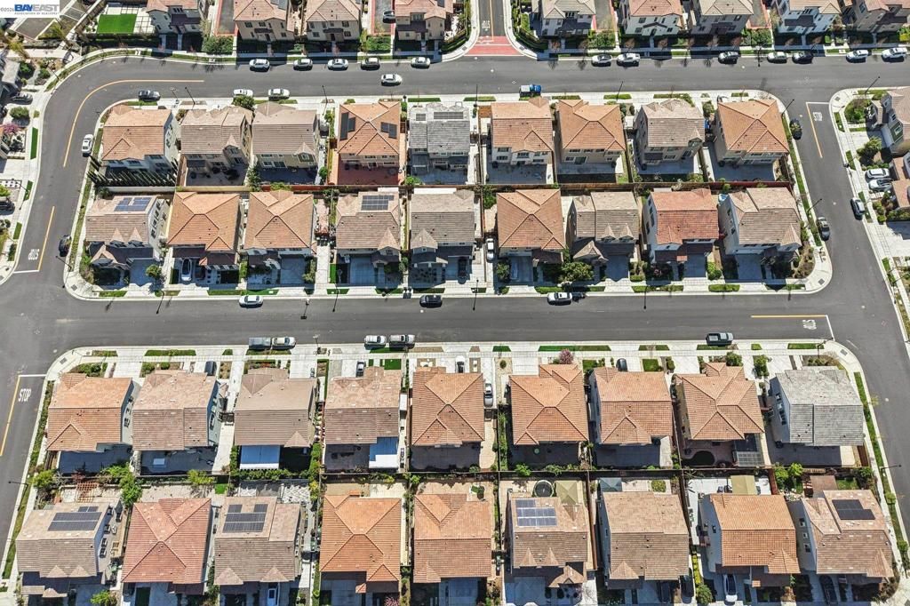 Image 55 of property listing at 510 E Albertina Ave, Mountain House, CA 95391