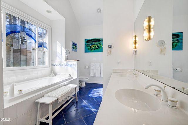 81008 Alexander, Chapel Hill, NC 27517