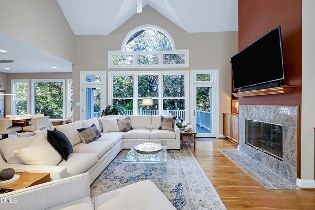 81008 Alexander, Chapel Hill, NC 27517