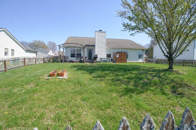 1861 Portview Dr, Spring Hill, TN 37174