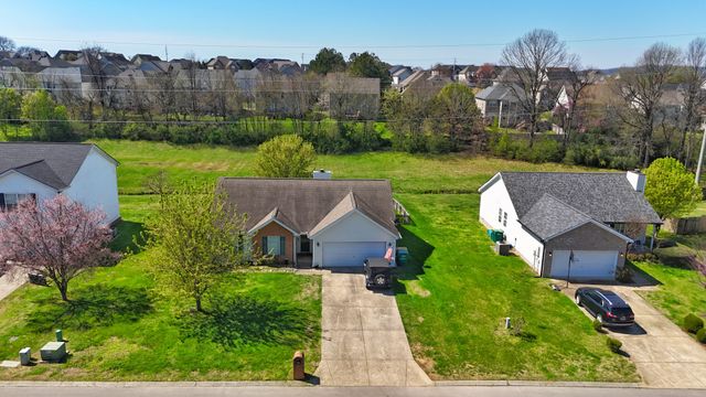 1861 Portview Dr, Spring Hill, TN 37174