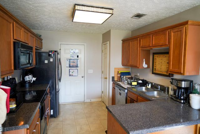 1861 Portview Dr, Spring Hill, TN 37174