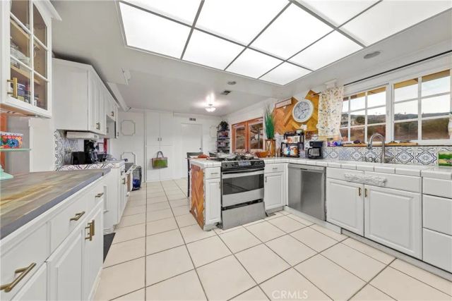 1032 W Avenue S14, Palmdale, CA 93551