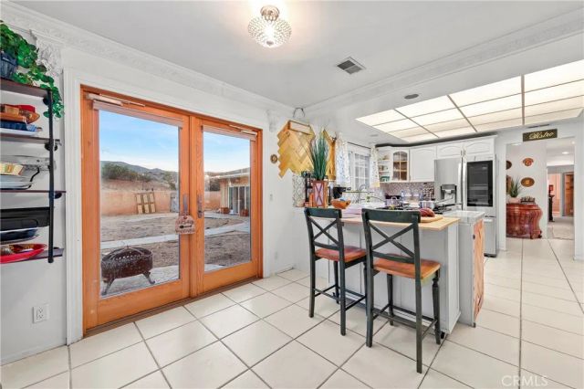 1032 W Avenue S14, Palmdale, CA 93551