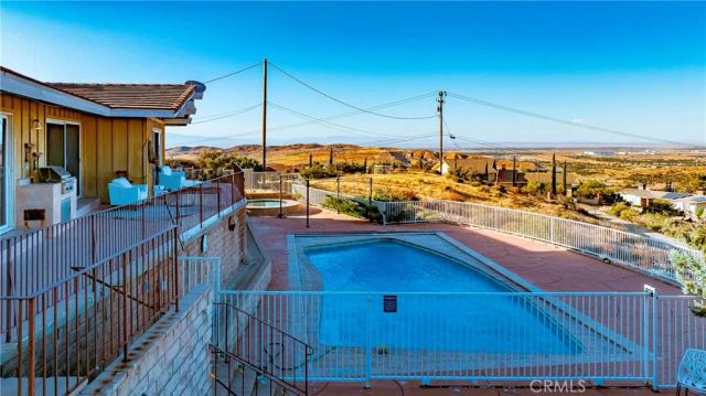 1032 W Avenue S14, Palmdale, CA 93551