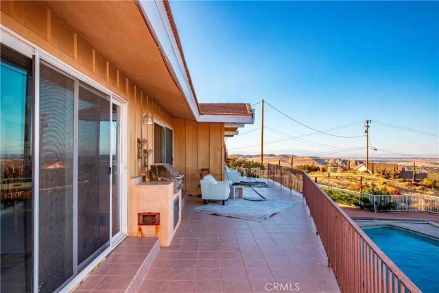 1032 W Avenue S14, Palmdale, CA 93551