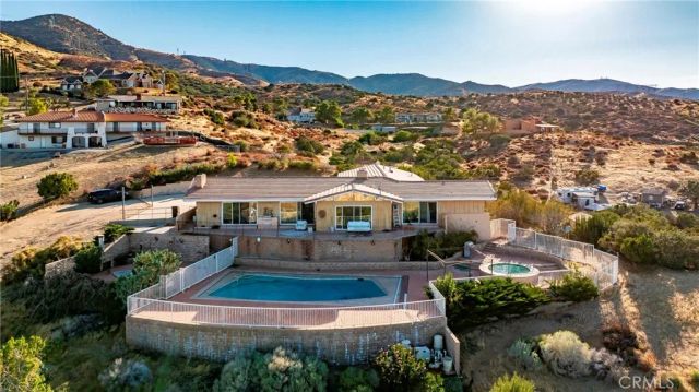 1032 W Avenue S14, Palmdale, CA 93551