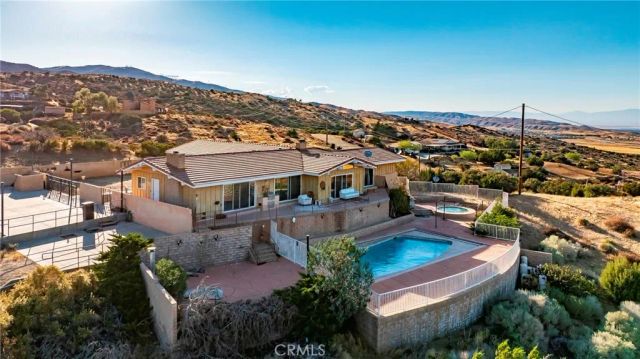 1032 W Avenue S14, Palmdale, CA 93551