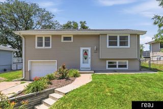 5806 S 113 Street, Omaha, NE 68137