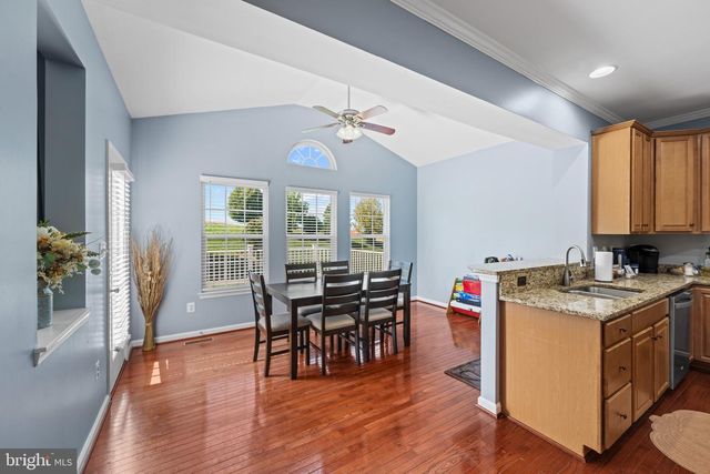 8608 DIAMOND RUN CT, Seven Valleys, PA 17360
