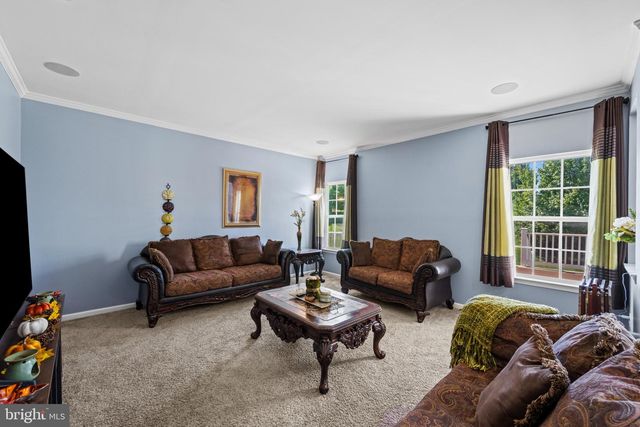 8608 DIAMOND RUN CT, Seven Valleys, PA 17360