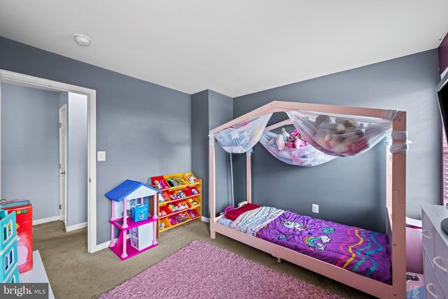 8608 DIAMOND RUN CT, Seven Valleys, PA 17360