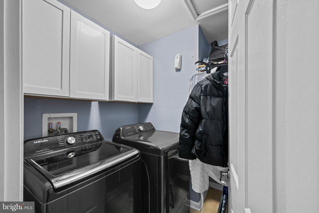 8608 DIAMOND RUN CT, Seven Valleys, PA 17360