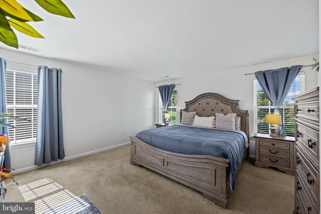 8608 DIAMOND RUN CT, Seven Valleys, PA 17360