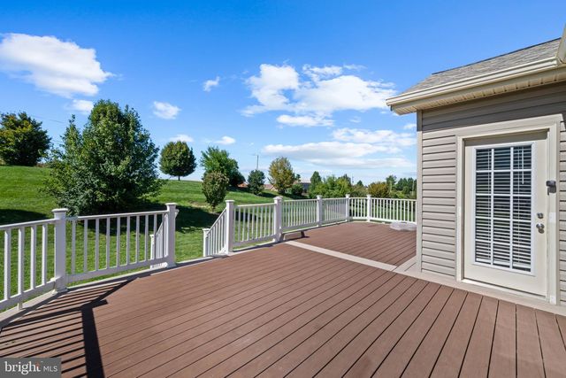 8608 DIAMOND RUN CT, Seven Valleys, PA 17360