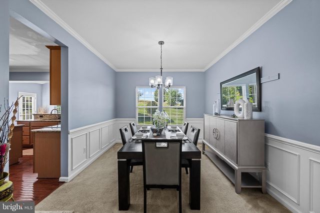 8608 DIAMOND RUN CT, Seven Valleys, PA 17360