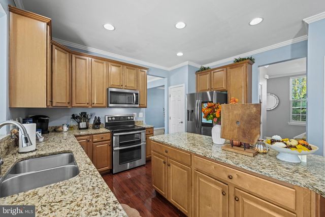 8608 DIAMOND RUN CT, Seven Valleys, PA 17360