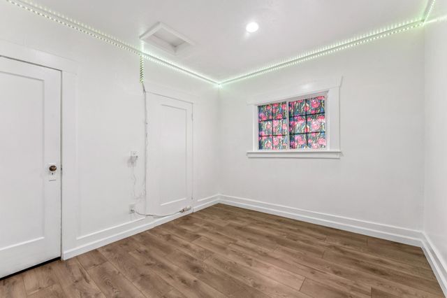 1433 56Th Ave, Oakland, CA 94621