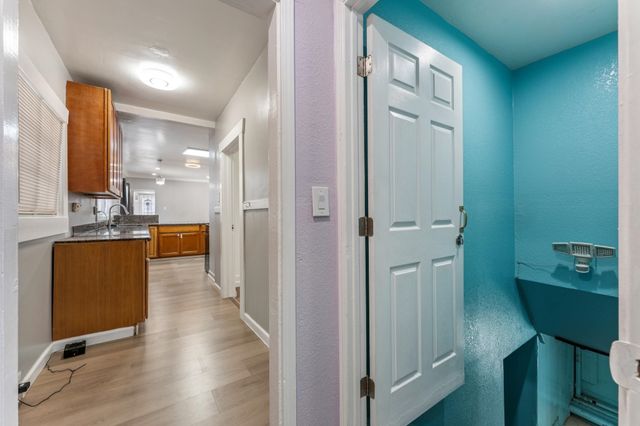 1433 56Th Ave, Oakland, CA 94621