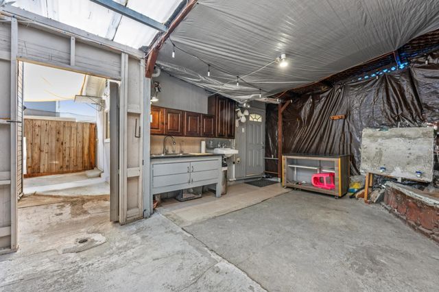 1433 56Th Ave, Oakland, CA 94621