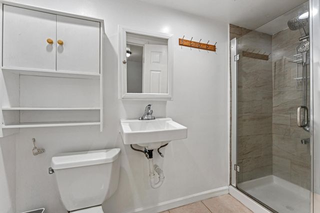 1433 56Th Ave, Oakland, CA 94621