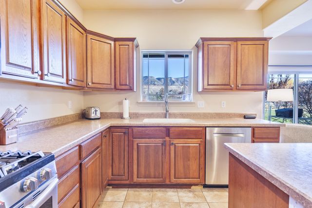 829 Montclair Drive, Palisade, CO 81526