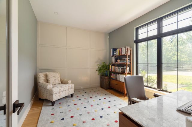 32 Lantern Ln, Wellesley, MA 02481