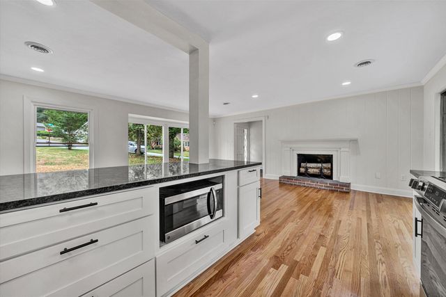 3751 Londonderry DR SW, Roanoke, VA 24014