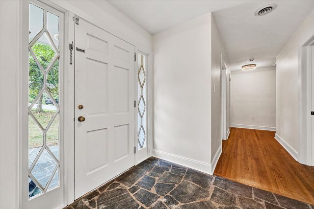 3751 Londonderry DR SW, Roanoke, VA 24014