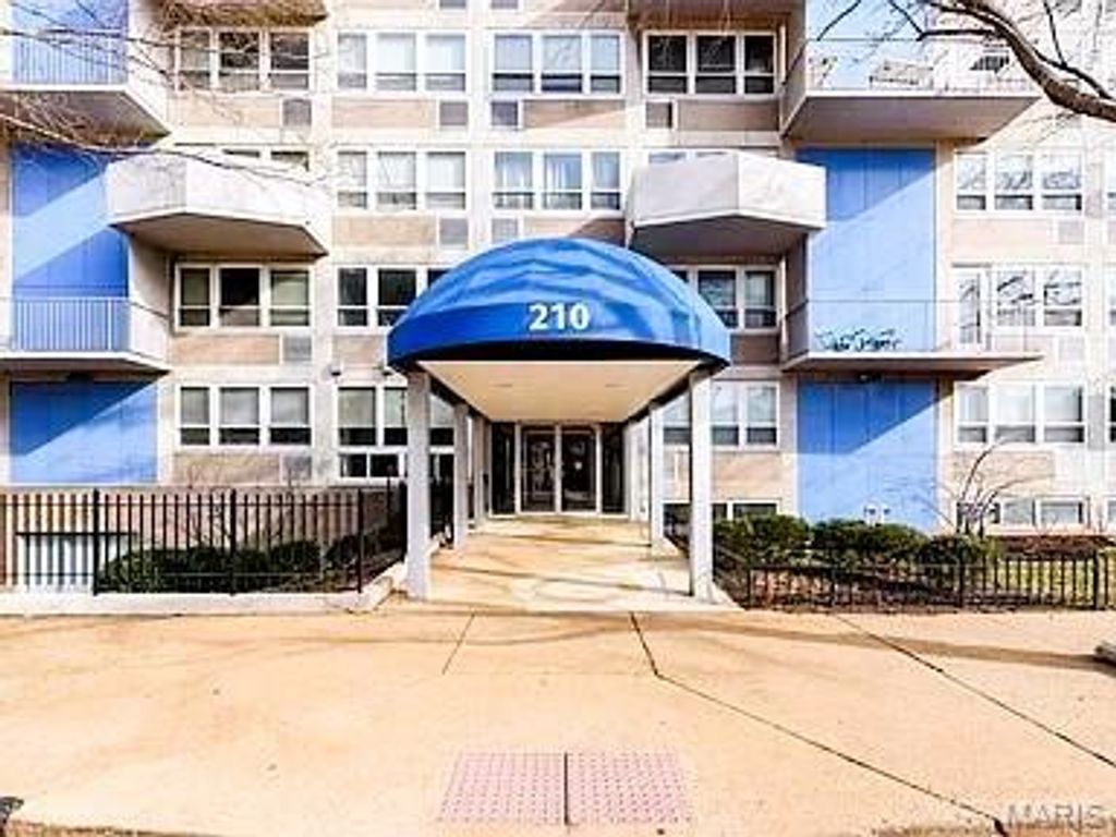 210 N 17th Street 702, St Louis, MO 63103