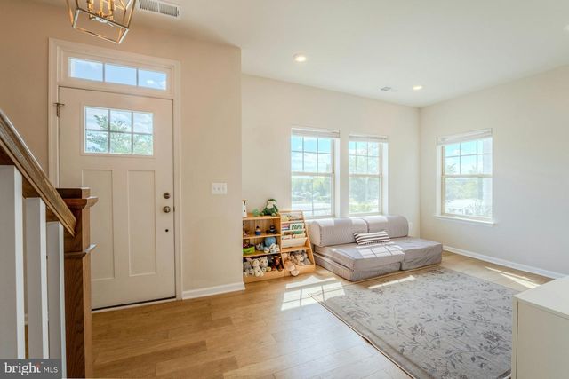 813 SAWBACK SQ NE, Leesburg, VA 20176