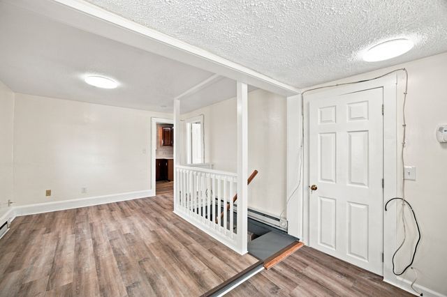 15 Alice St, Springfield, MA 01109