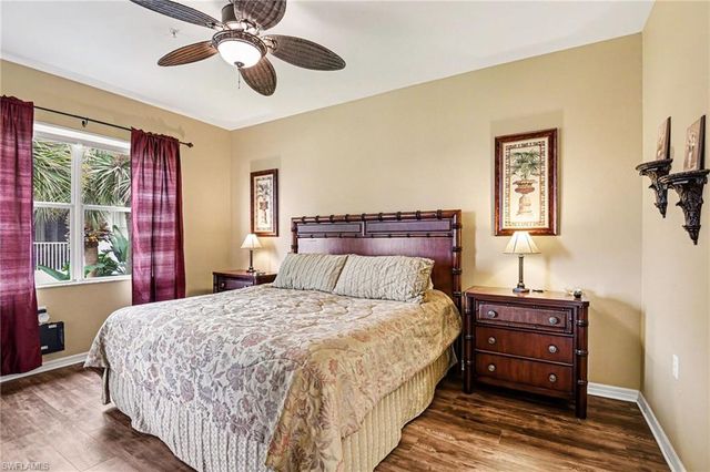 1230 Sweetwater LN 2208, Naples, FL 34110