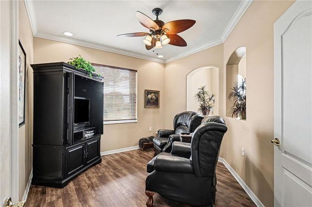 1230 Sweetwater LN 2208, Naples, FL 34110