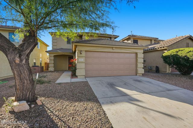 341 W Amber Hawk Court, Green Valley, AZ 85614
