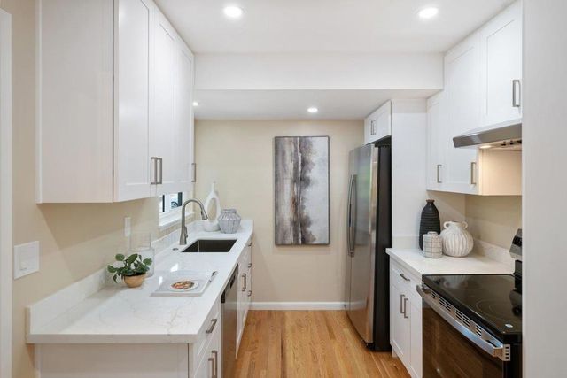 2510 Sherwood Drive, San Bruno, CA 94066