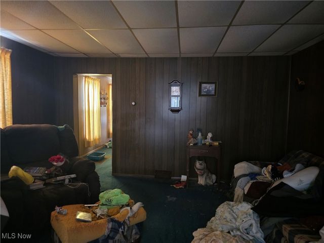 982 Neville Street, Follansbee, WV 26037