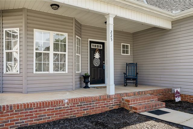 225 Streams Way, Anderson, SC 29625