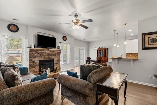 301 Irish Lane, Phenix City, AL 36869