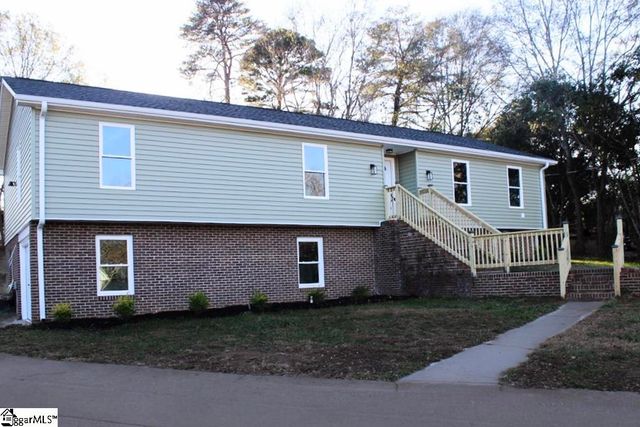 19 Velma Drive, Taylors, SC 29687