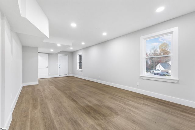 19 Velma Drive, Taylors, SC 29687