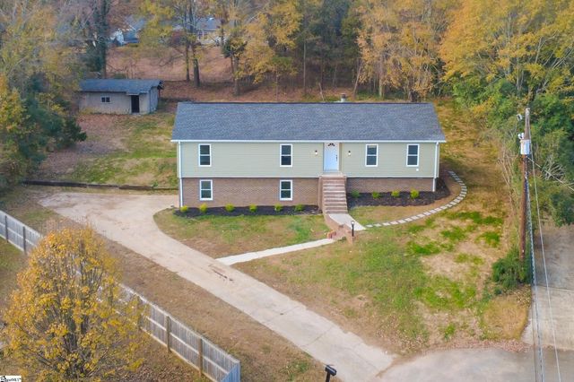 19 Velma Drive, Taylors, SC 29687