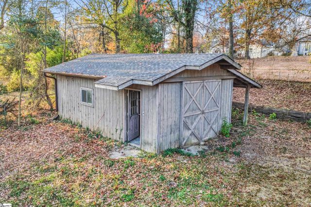 19 Velma Drive, Taylors, SC 29687