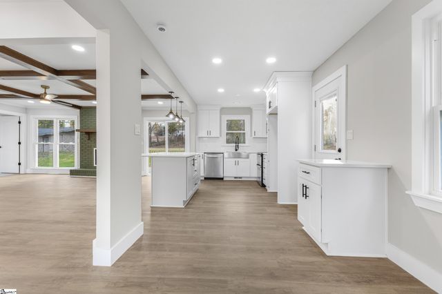 19 Velma Drive, Taylors, SC 29687